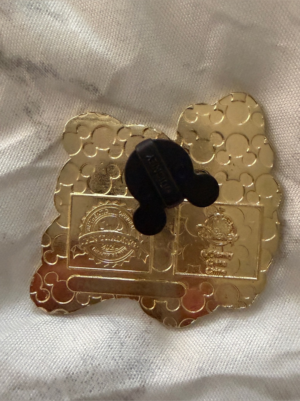 Disney | Thumper Pin - Picture 2 of 2